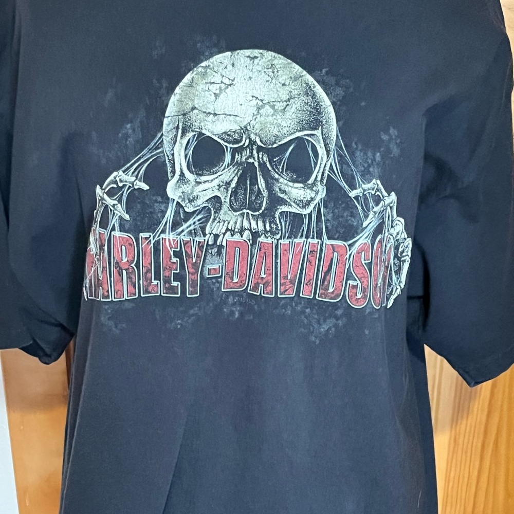 Men’s HD t- shirt